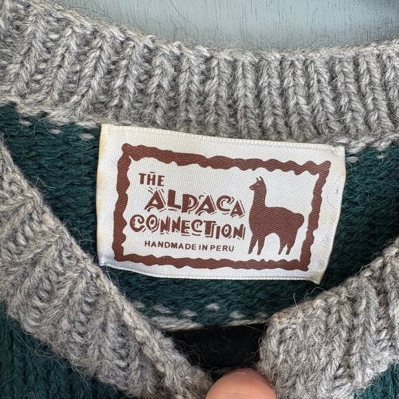 THE ALPACA CONNECTION Women's Med Green Cardigan Cottagecore Soft Geometric - Picture 3 of 12